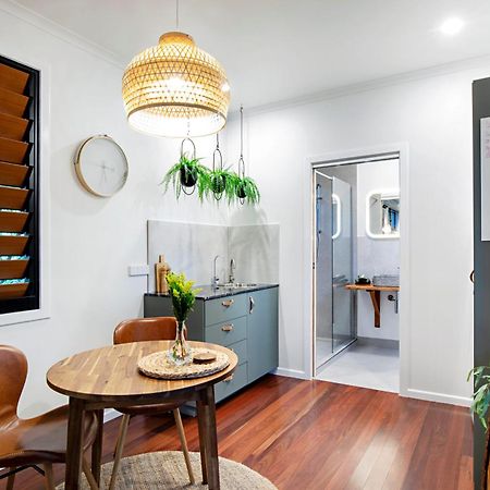 Airlie Beach Eco Cabins - Adults Only Εξωτερικό φωτογραφία