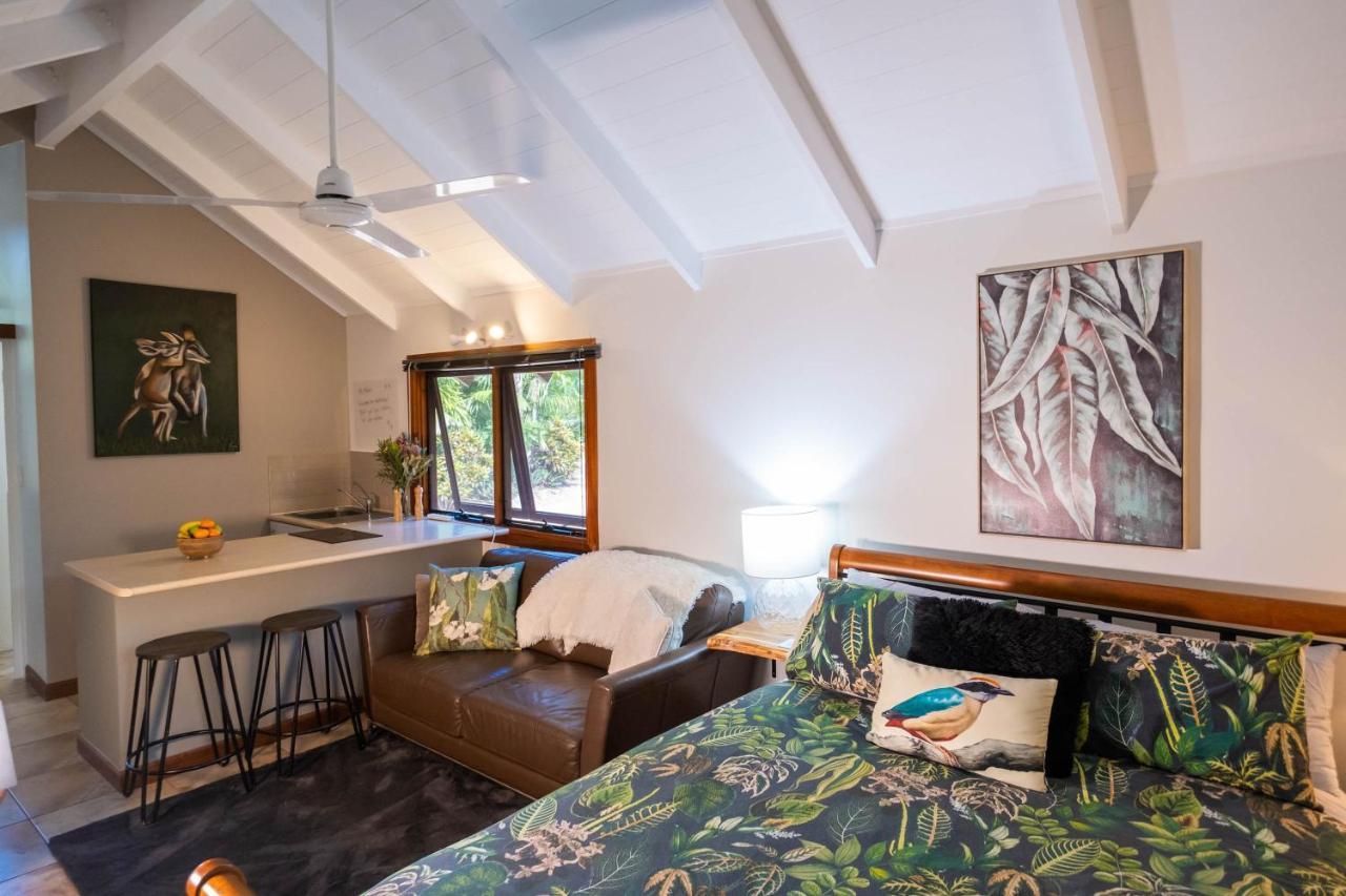 Airlie Beach Eco Cabins - Adults Only Εξωτερικό φωτογραφία