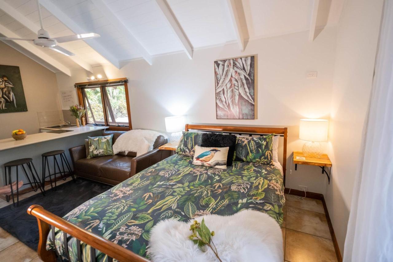 Airlie Beach Eco Cabins - Adults Only Εξωτερικό φωτογραφία
