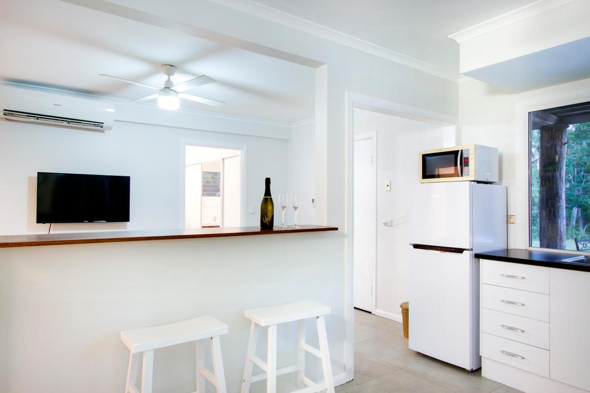 Airlie Beach Eco Cabins - Adults Only Εξωτερικό φωτογραφία