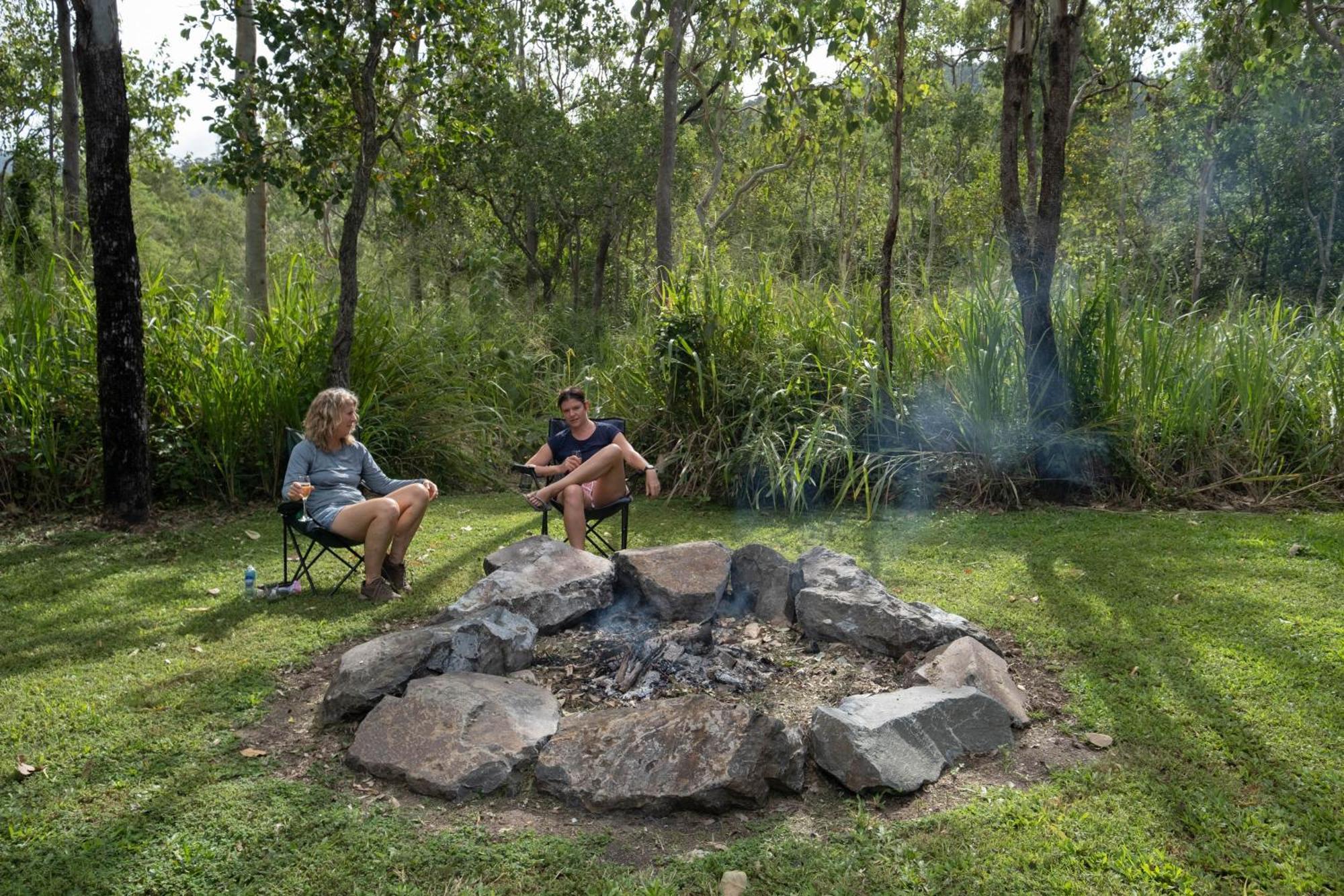 Airlie Beach Eco Cabins - Adults Only Εξωτερικό φωτογραφία