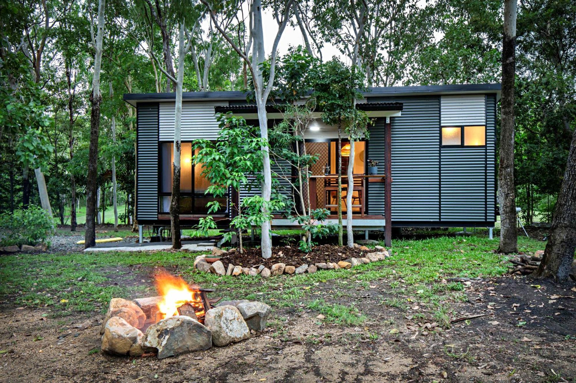 Airlie Beach Eco Cabins - Adults Only Εξωτερικό φωτογραφία